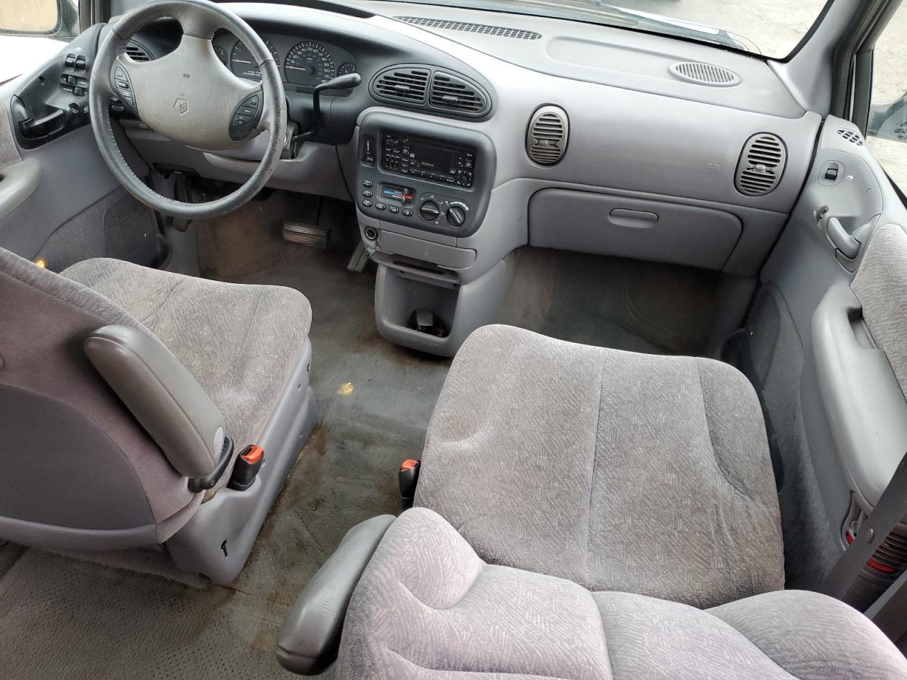 2000 Dodge Grand Caravan Se VIN: 2B4GP44G9YR687048 Lot: 85239584