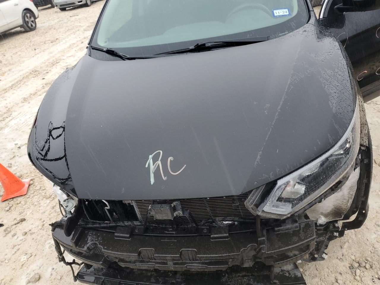 2020 Nissan Rogue - Image 12