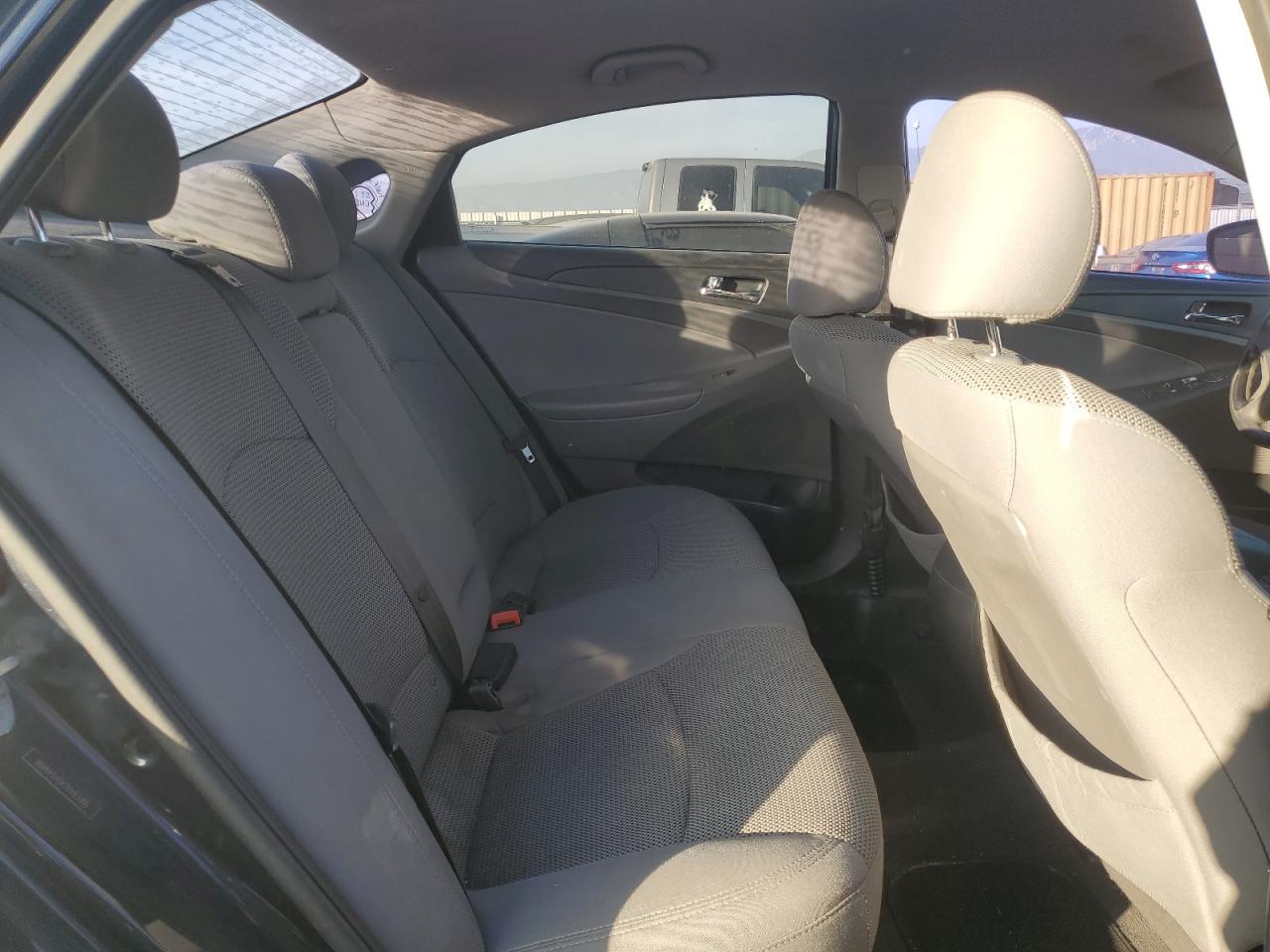 2013 Hyundai Sonata - Image 10