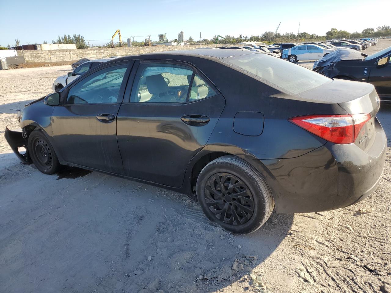 5YFBURHE8GP415231 2016 TOYOTA COROLLA - Image 2