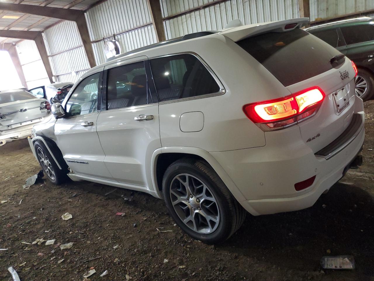 2020 Jeep Grand Cherokee - Image 2