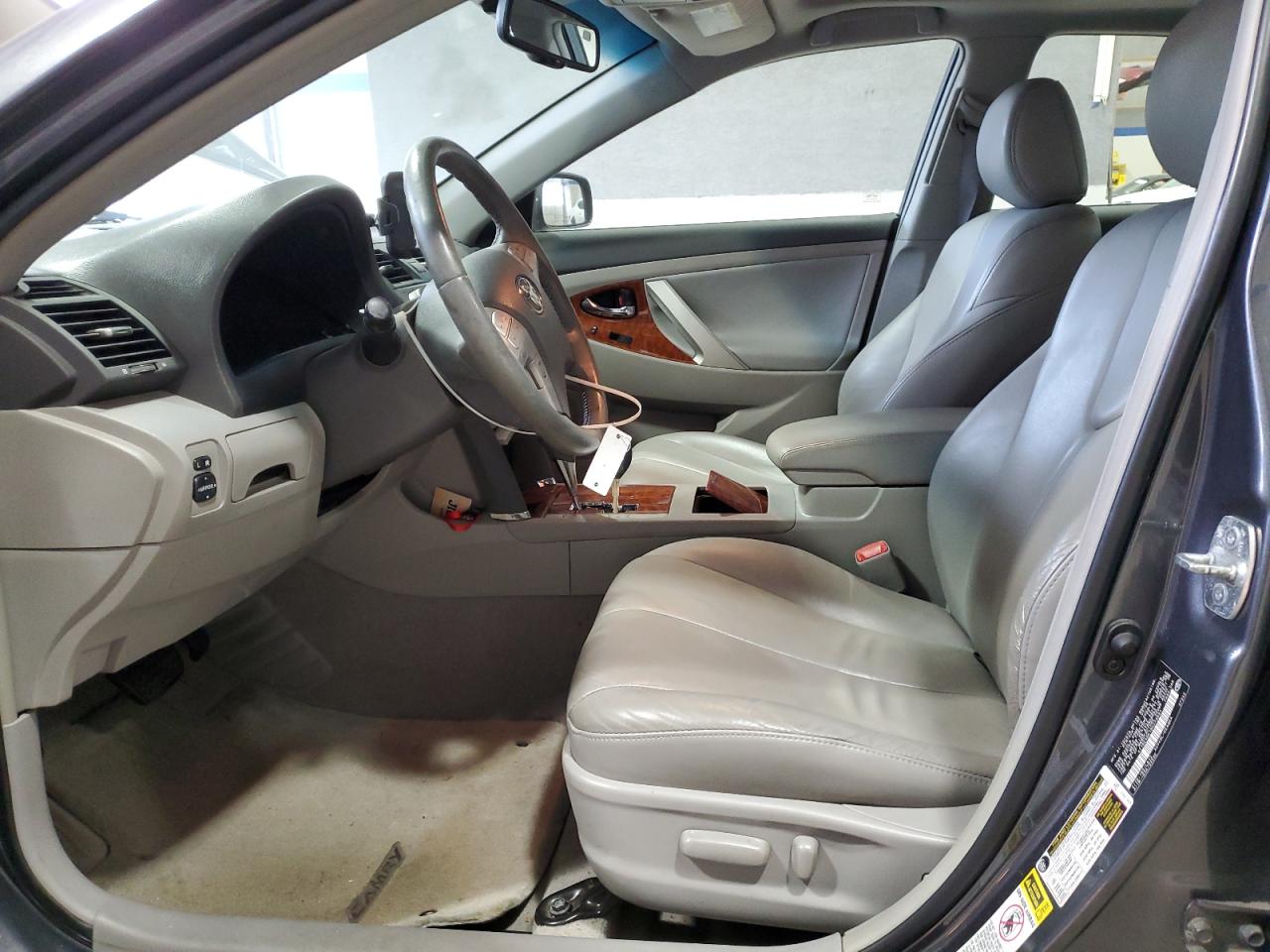 2009 Toyota Camry - Image 7