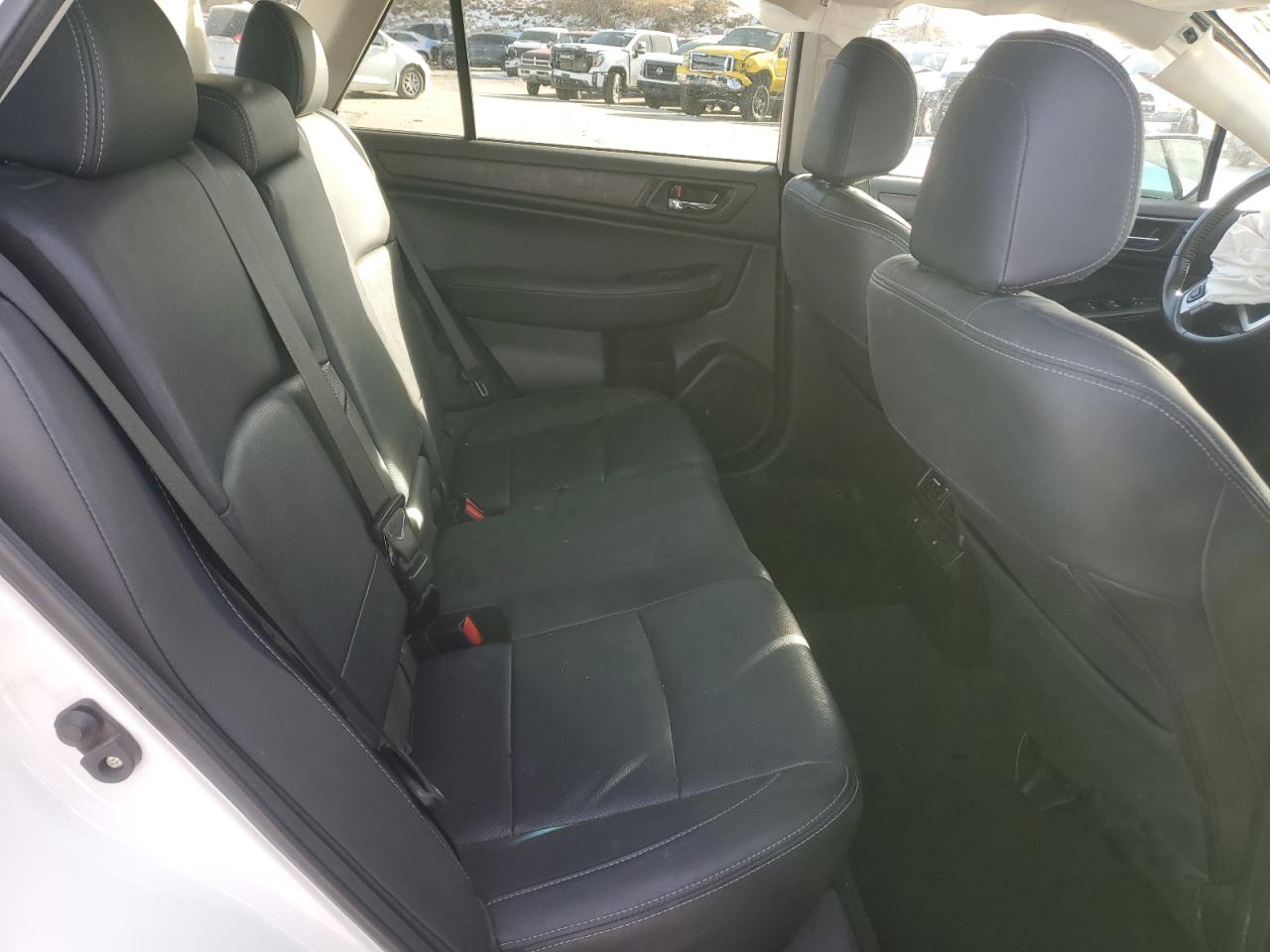 2016 Subaru Outback - Image 11