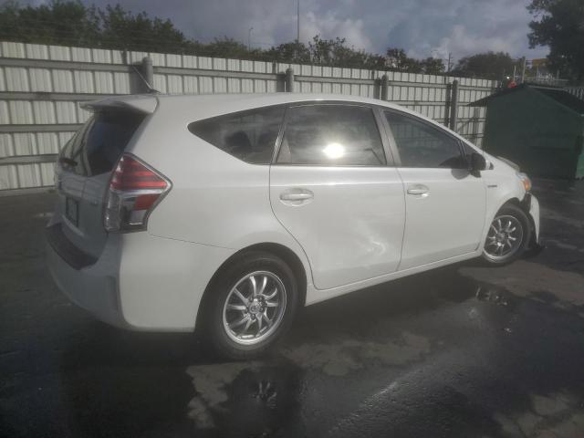 Кросовери TOYOTA PRIUS 2015 Білий