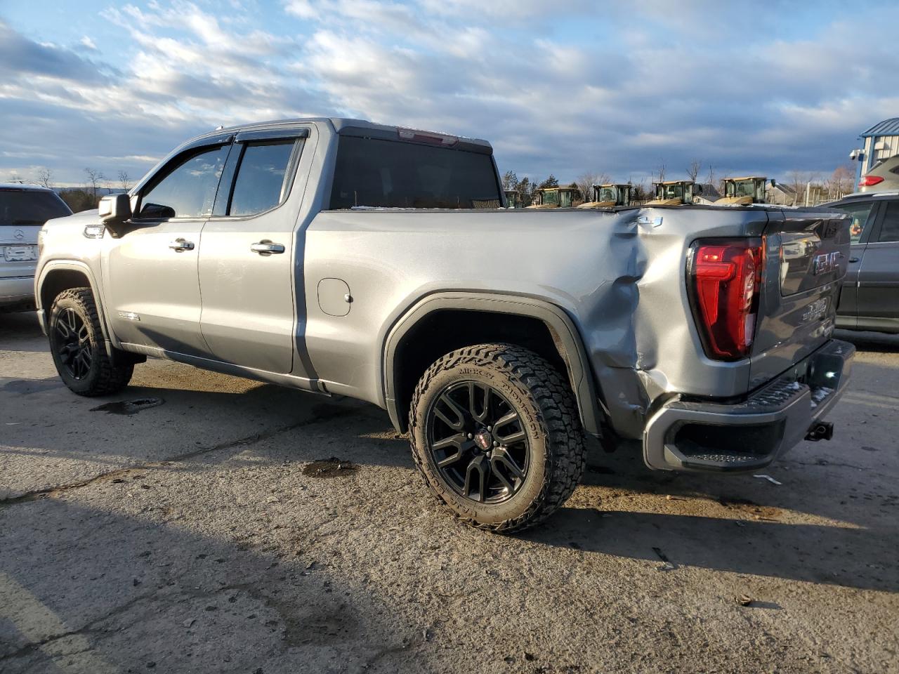 2021 GMC Sierra - Image 2