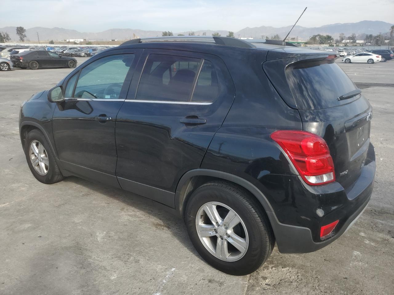 VIN 3GNCJLSB5KL329588 2019 CHEVROLET TRAX no.2