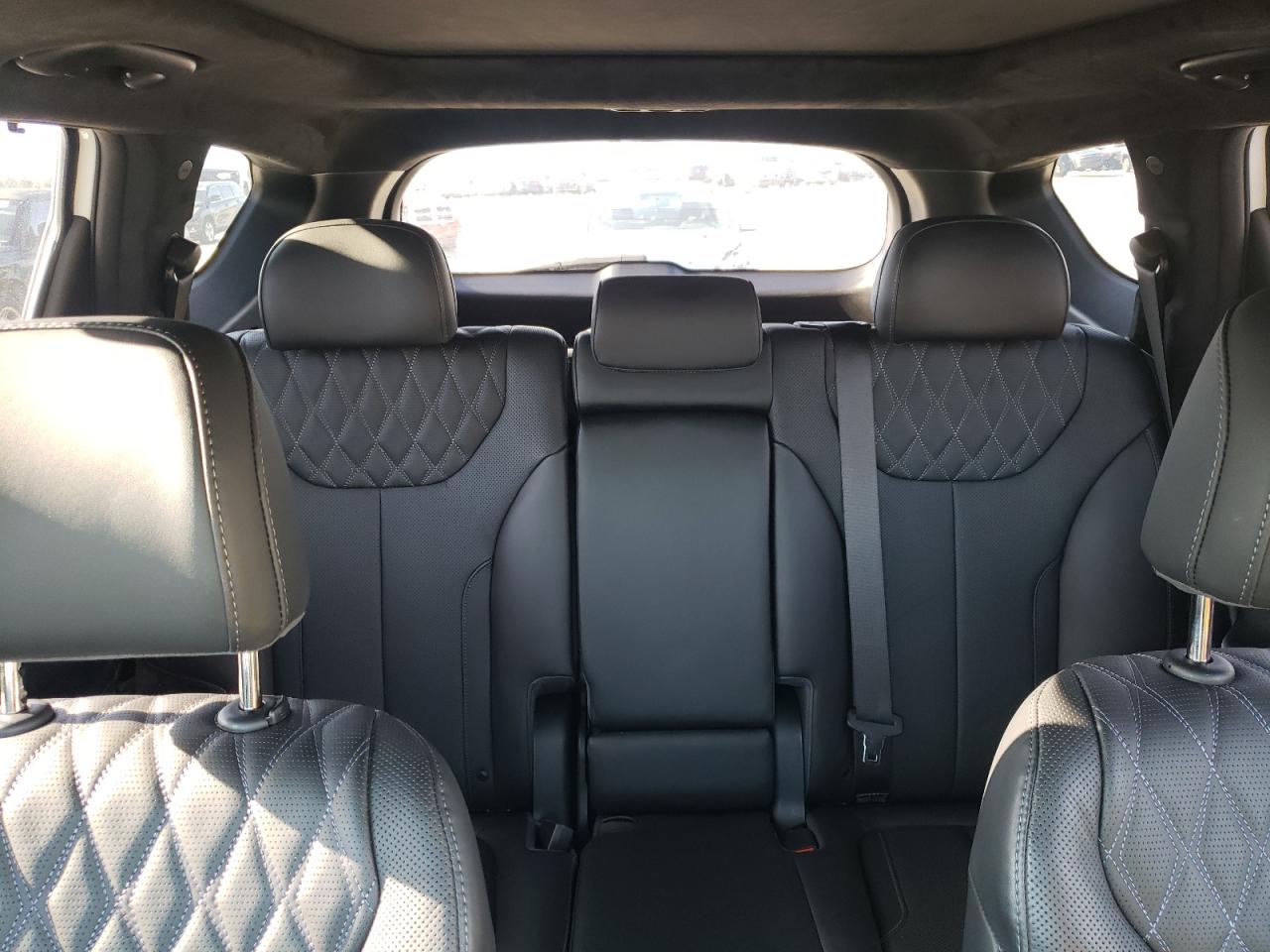 2023 Hyundai Santa Fe - Image 10