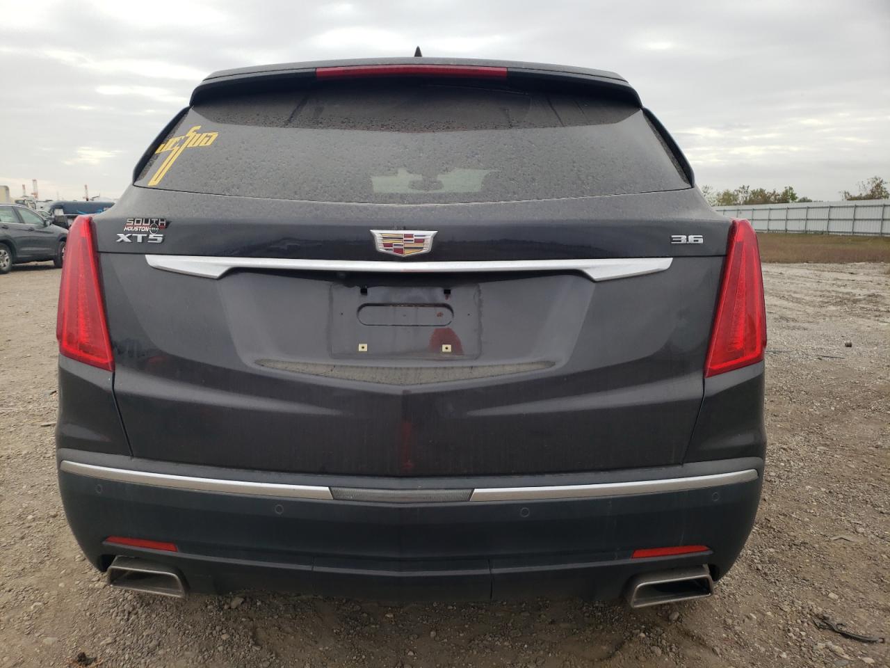 2018 Cadillac XT5 - Image 6