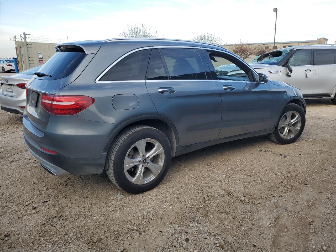 VIN WDC0G4JB4JV093560 2018 MERCEDES-BENZ GLC-CLASS no.3