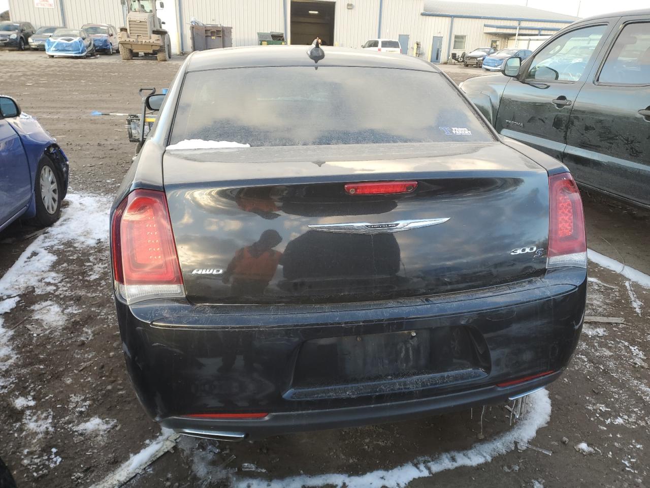 2017 Chrysler 300 - Image 6
