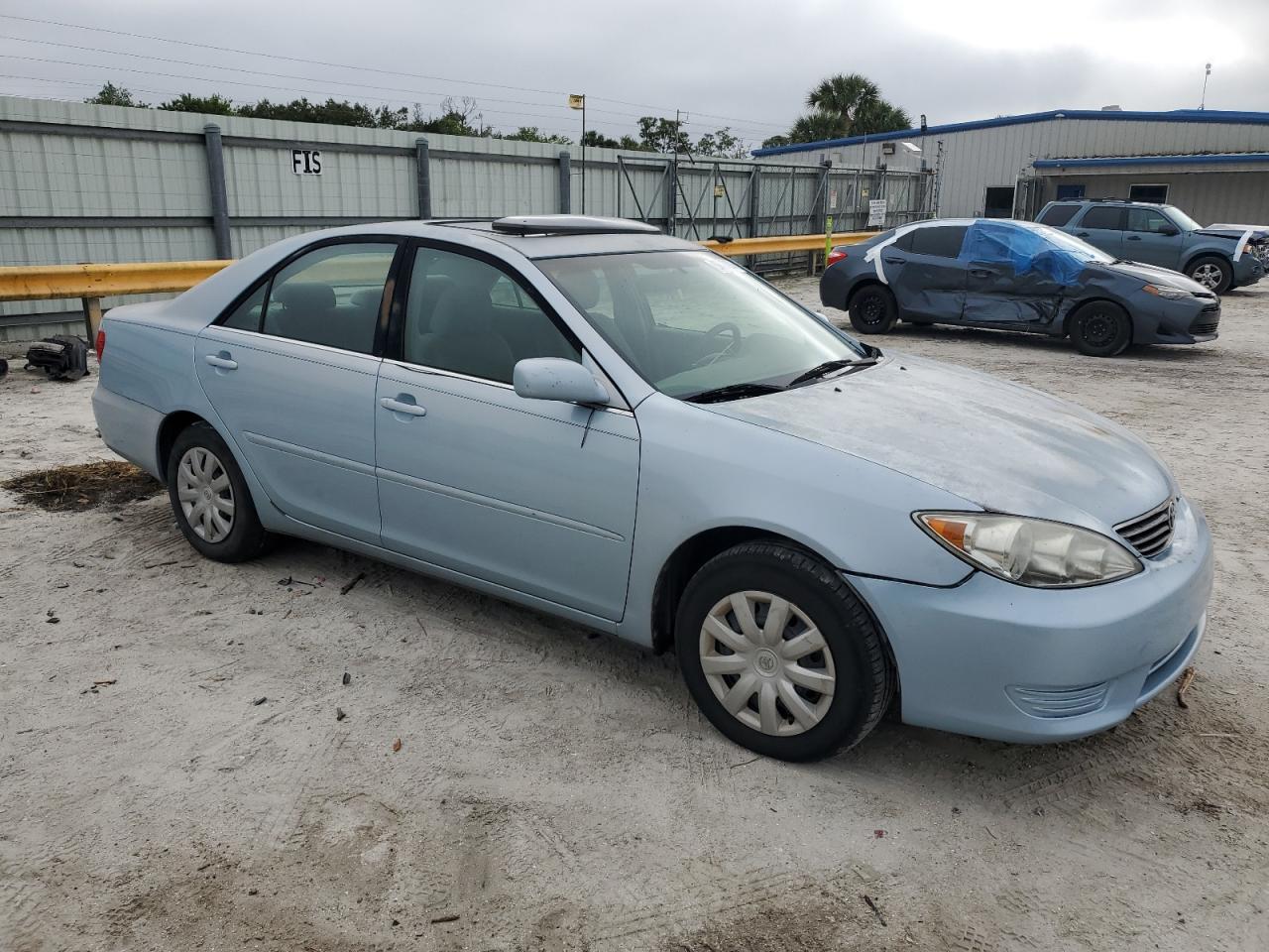 2005 Toyota Camry - Image 4