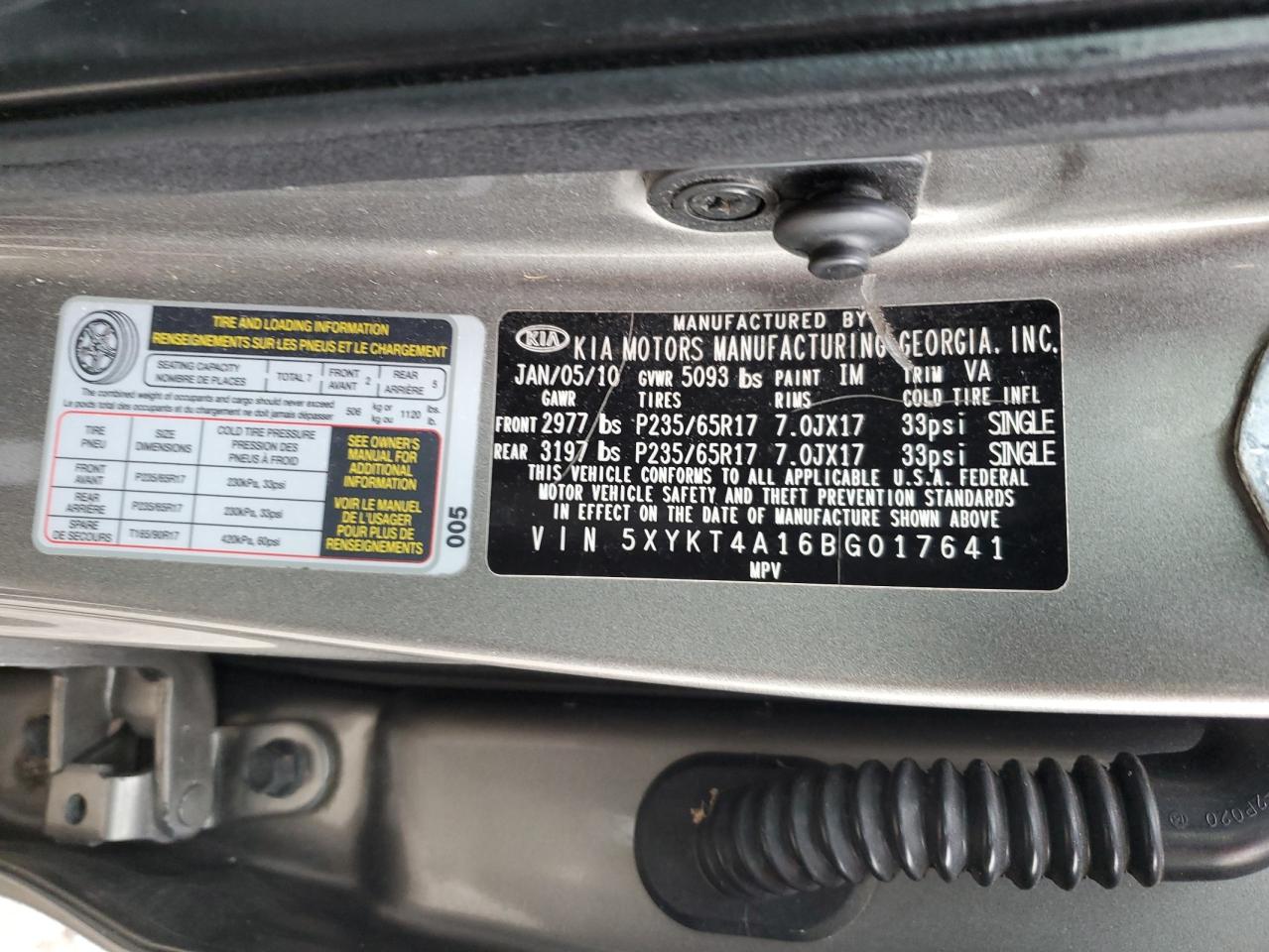 2011 Kia Sorento - Image 13