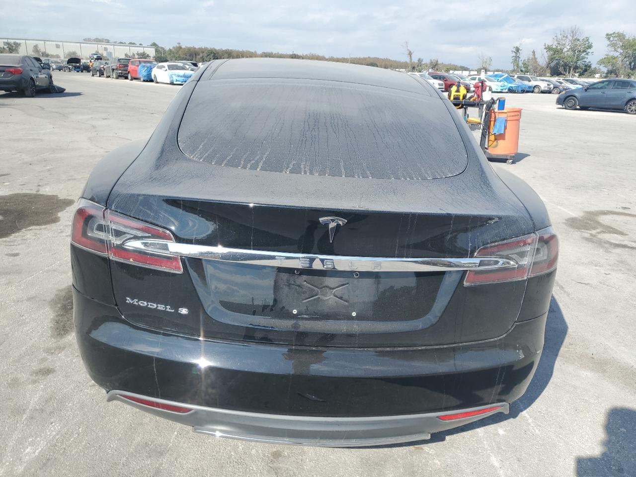 2013 Tesla Model S VIN: 5YJSA1DN9DFP05954 Lot: 83258194