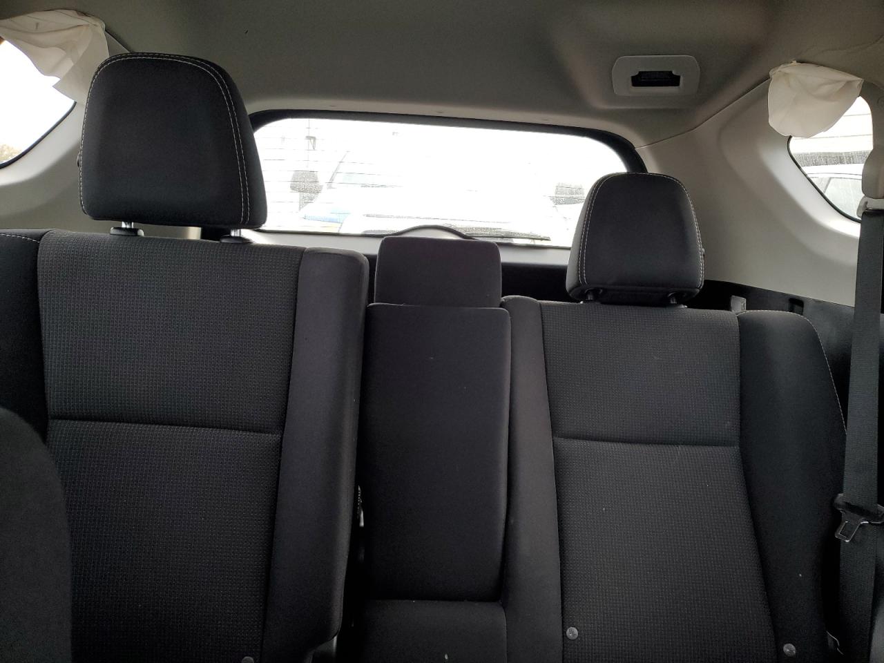 2018 Toyota RAV 4 - Image 10