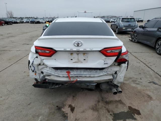  TOYOTA CAMRY 2018 Biały