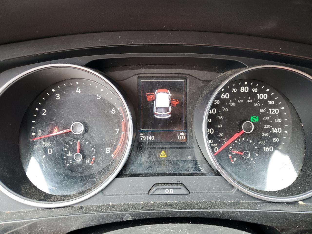 2018 Volkswagen Tiguan - Image 9