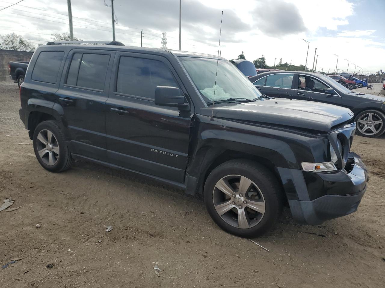 VIN 1C4NJPFA5GD550776 2016 JEEP PATRIOT no.4