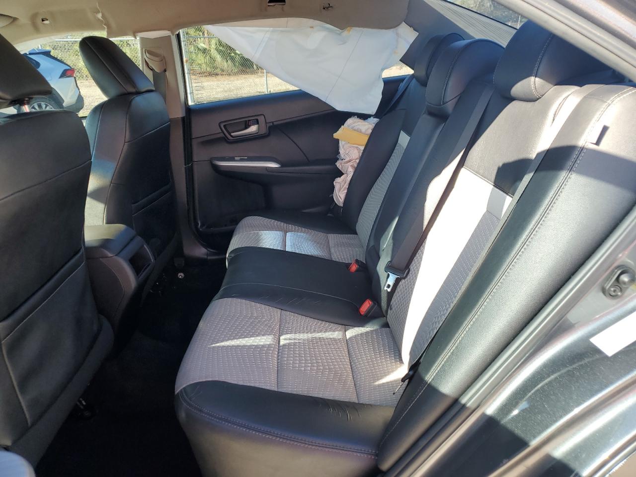 2012 Toyota Camry - Image 10