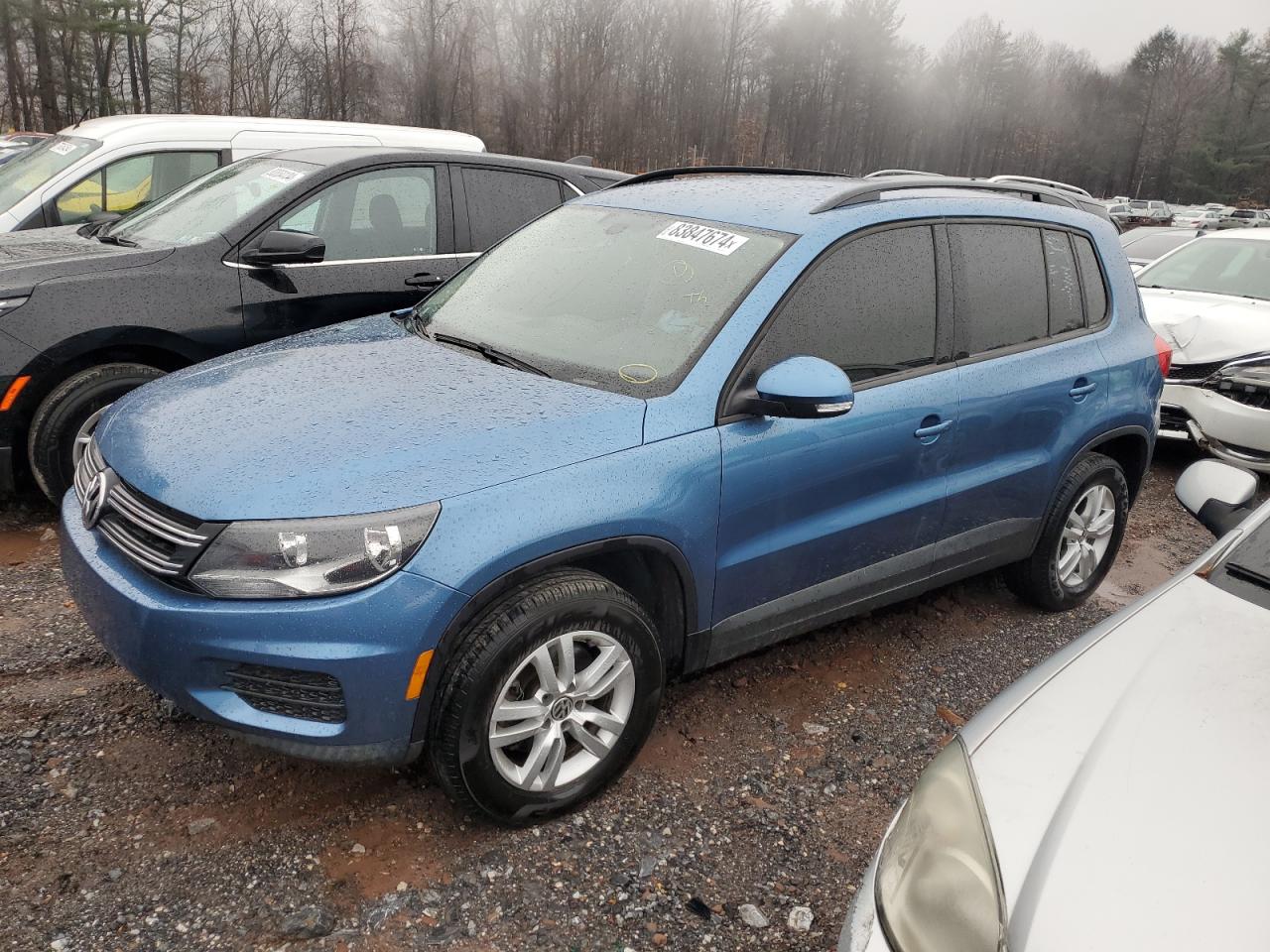 VIN WVGAV7AX4HK020354 2017 VOLKSWAGEN TIGUAN no.1