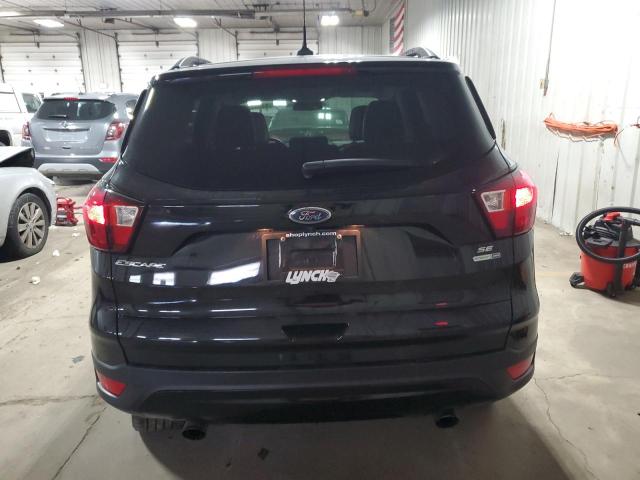  FORD ESCAPE 2019 Czarny