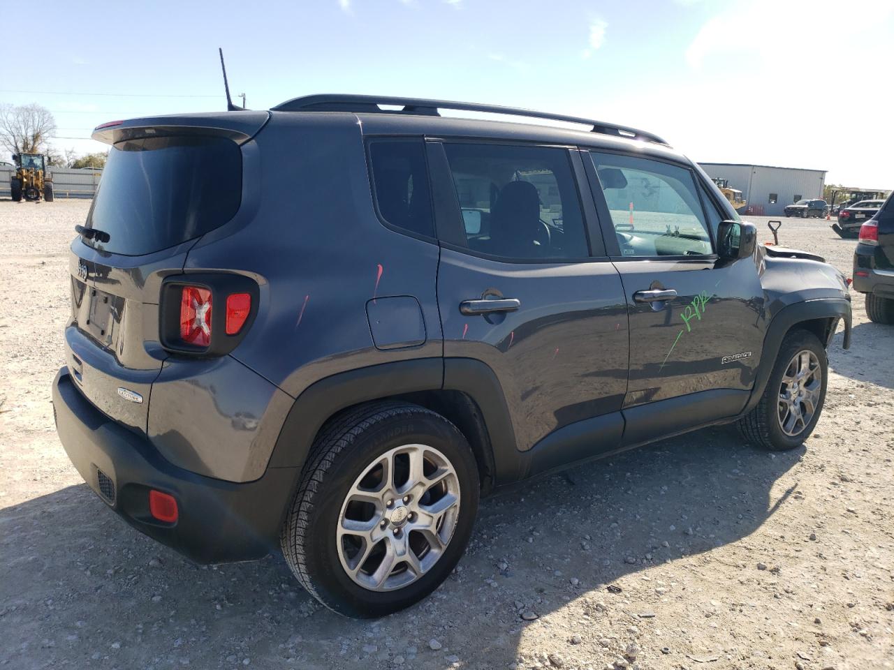 VIN ZACCJABB8JPH97852 2018 JEEP RENEGADE no.3