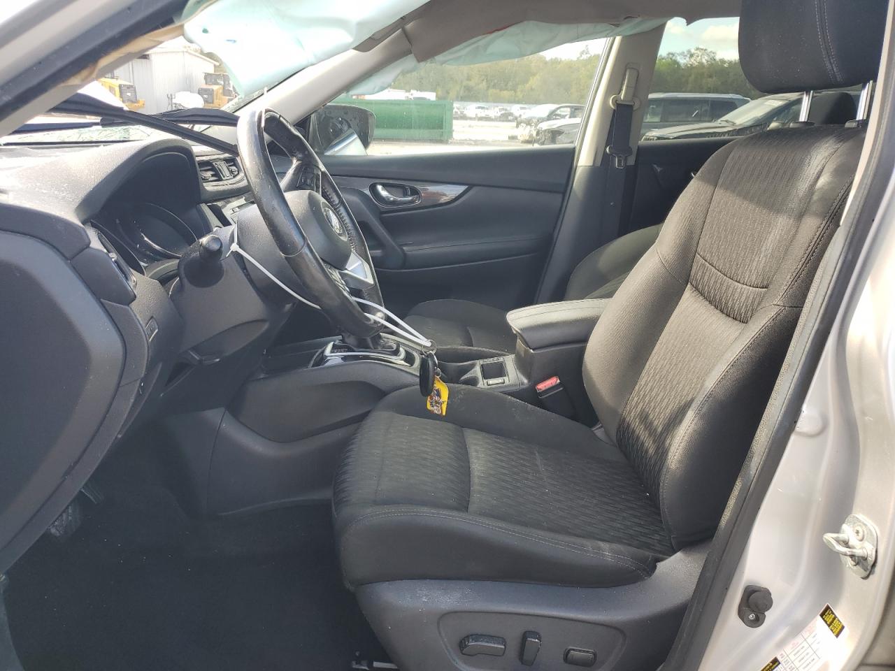 2018 Nissan Rogue - Image 7