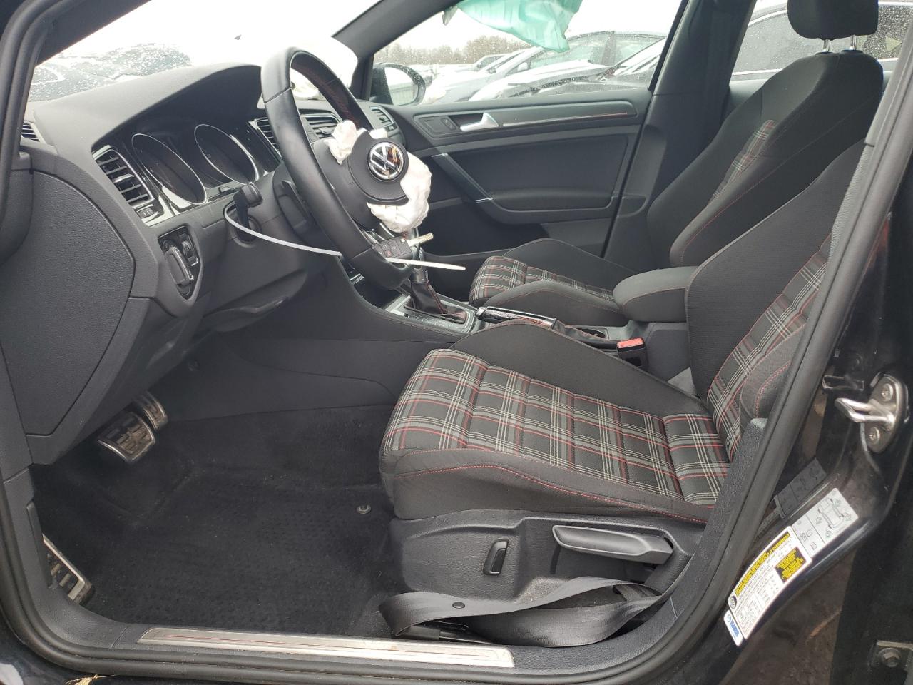 2019 Volkswagen GTI - Image 7