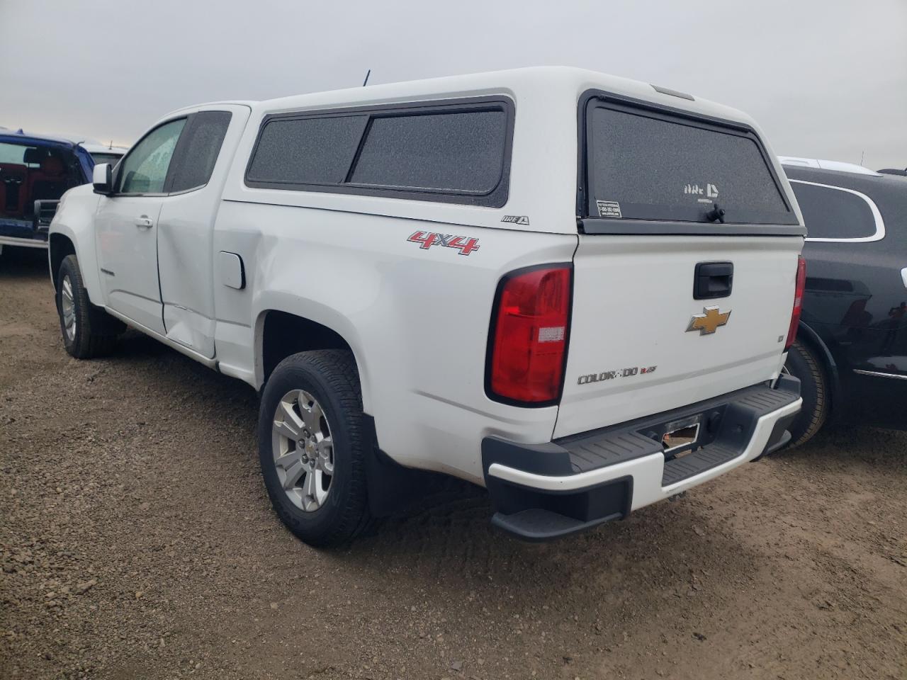 VIN 1GCHTCEN1K1272120 2019 CHEVROLET COLORADO no.2