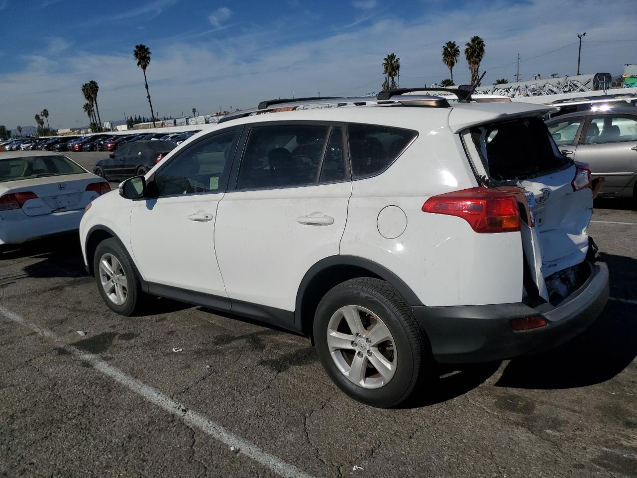 VIN JTMWFREV0DD007515 2013 TOYOTA RAV4 no.2