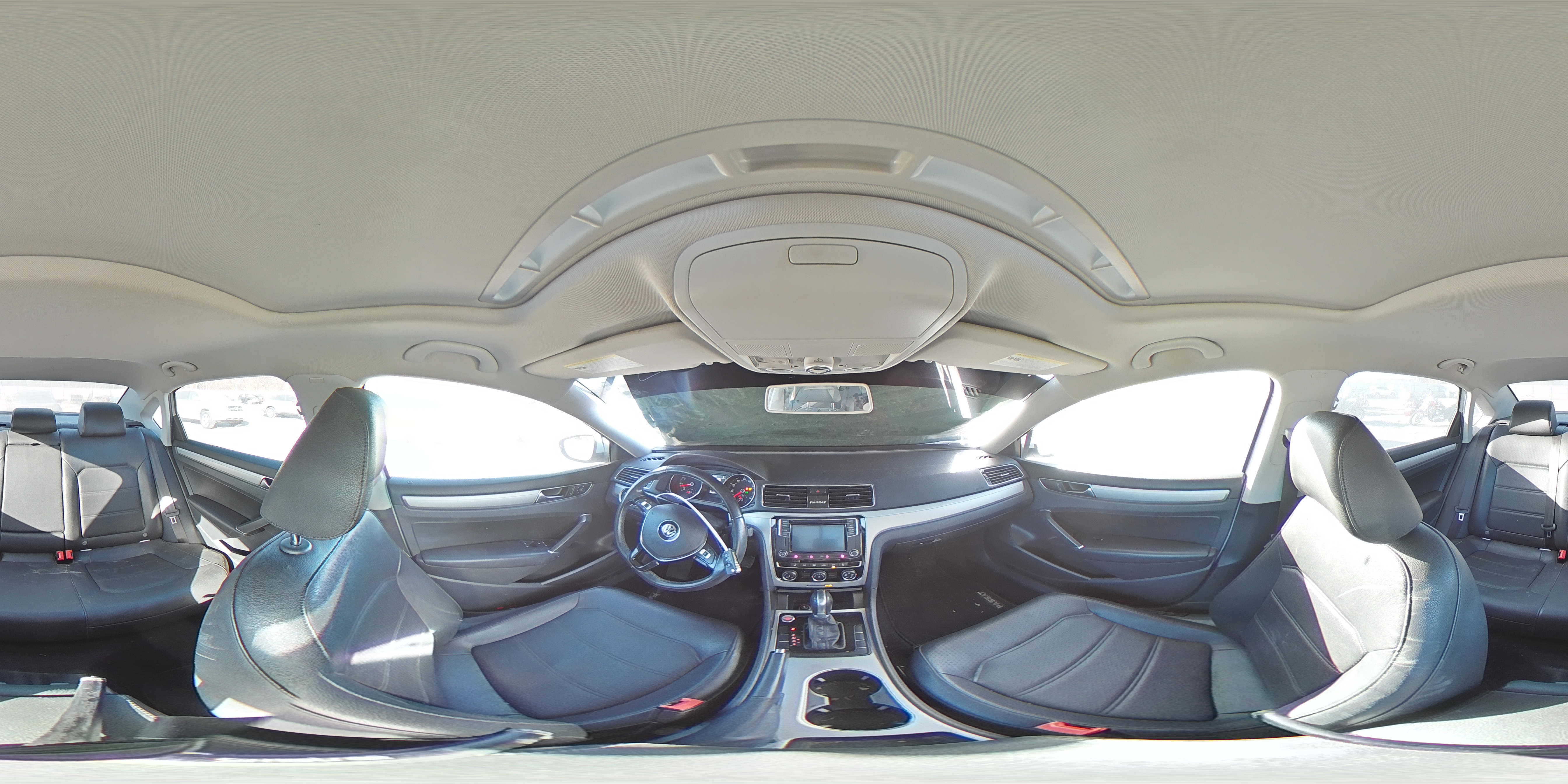 2019 Volkswagen Passat - Image 12