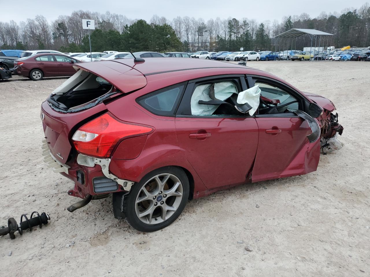 VIN 1FADP3K23DL181375 2013 FORD FOCUS no.3