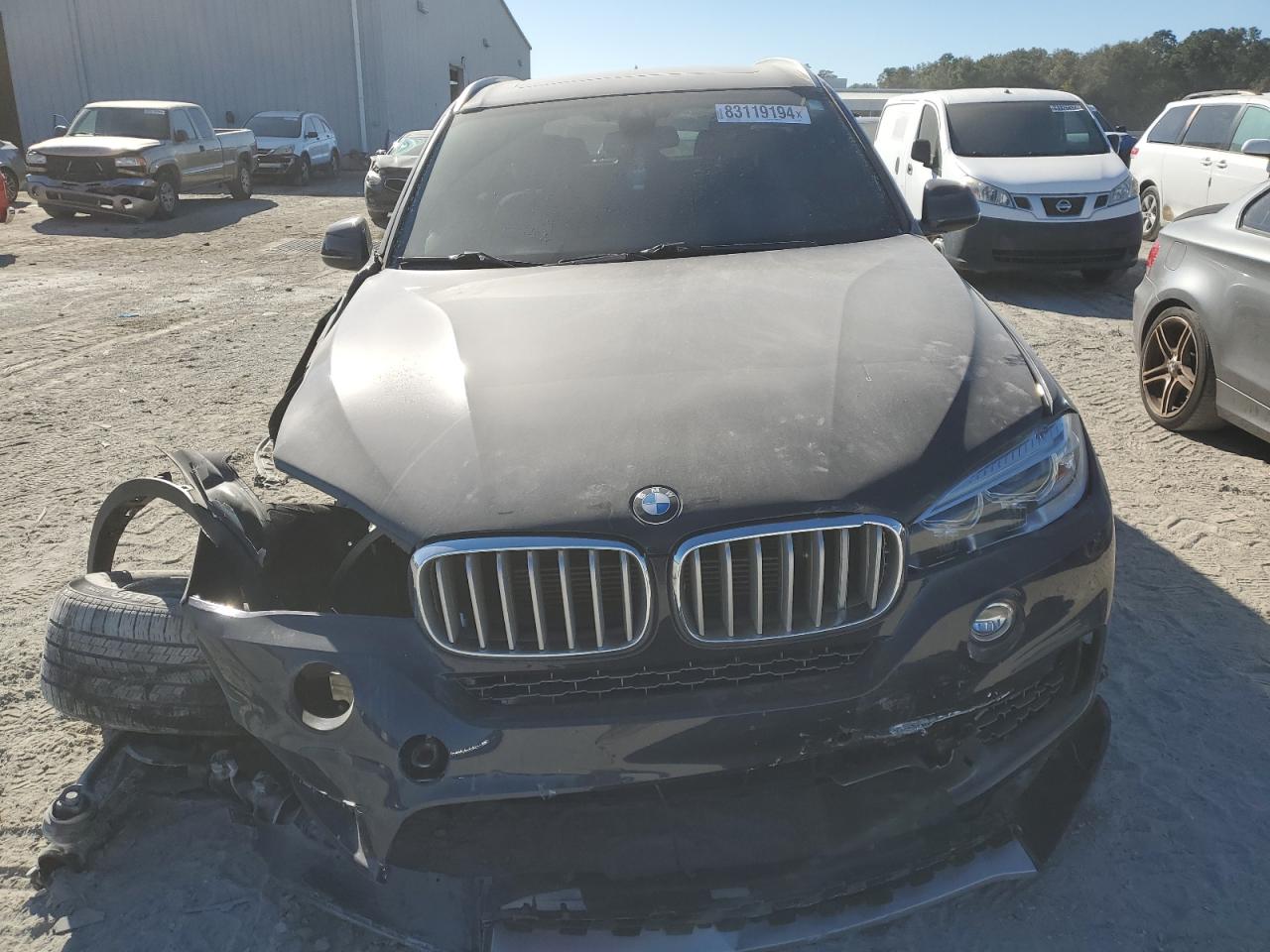 VIN 5UXKT0C58J0W03026 2018 BMW X5 no.5