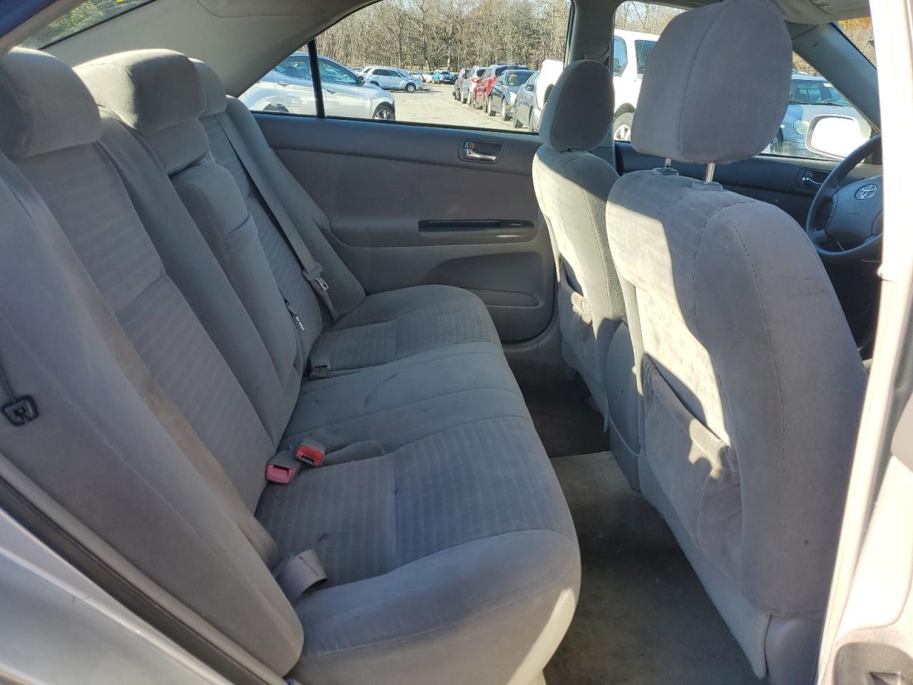 2005 Toyota Camry - Image 10