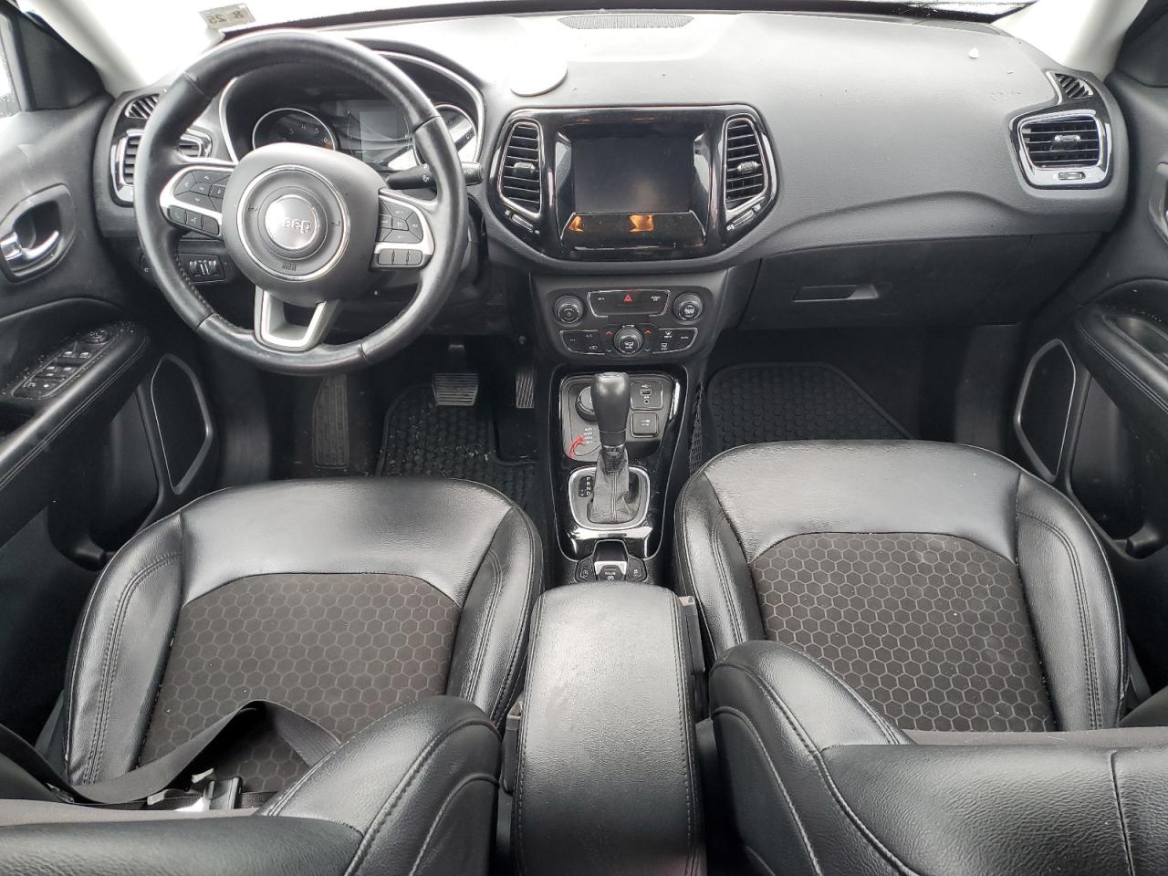 2020 Jeep Compass - Image 8