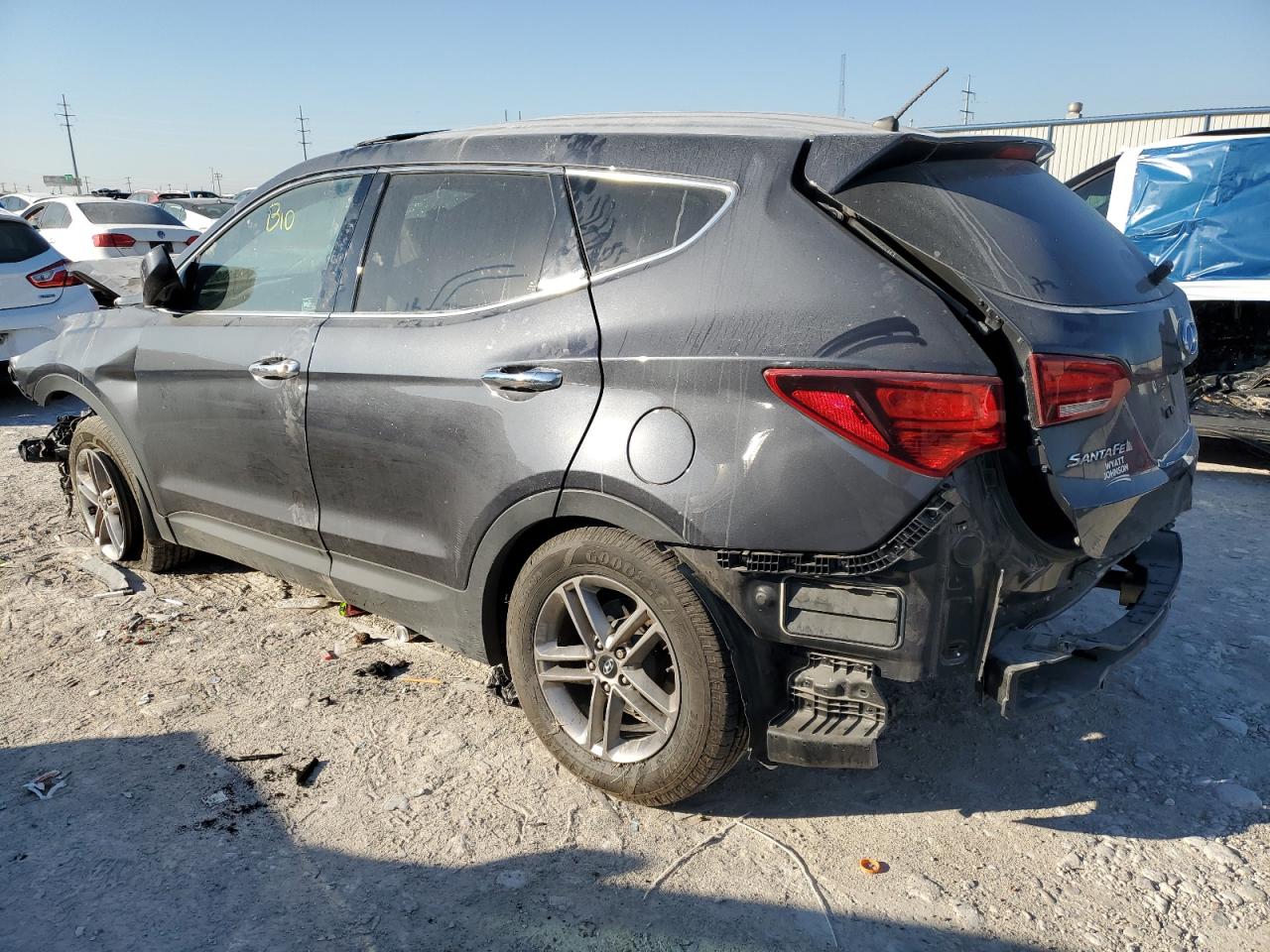 2018 Hyundai Santa Fe - Image 2
