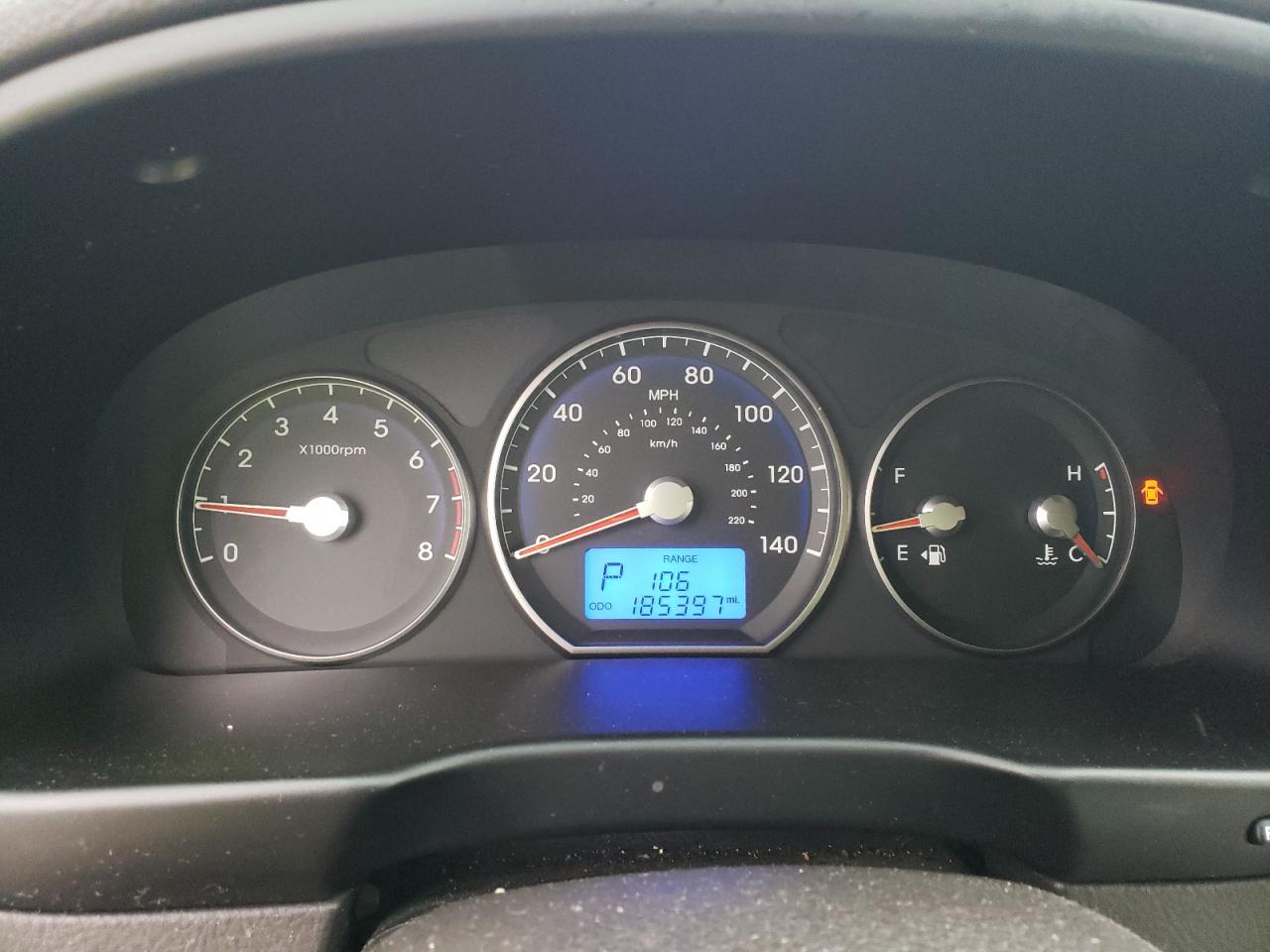 2012 Hyundai Santa Fe - Image 9