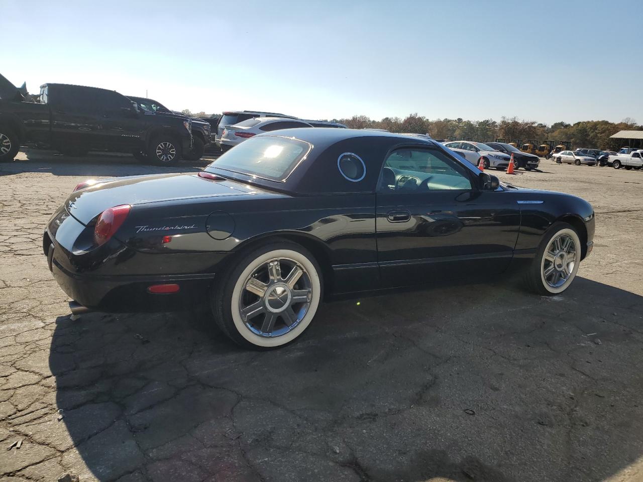 2005 Ford Thunderbird - Image 3