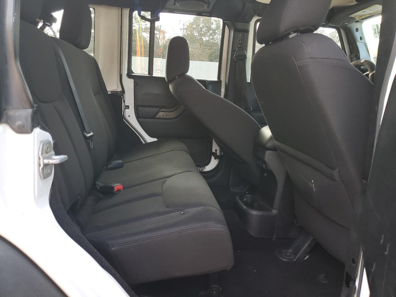 2014 Jeep Wrangler Unlimited Sport VIN: 1C4BJWDG3EL116699 Lot: 84825744