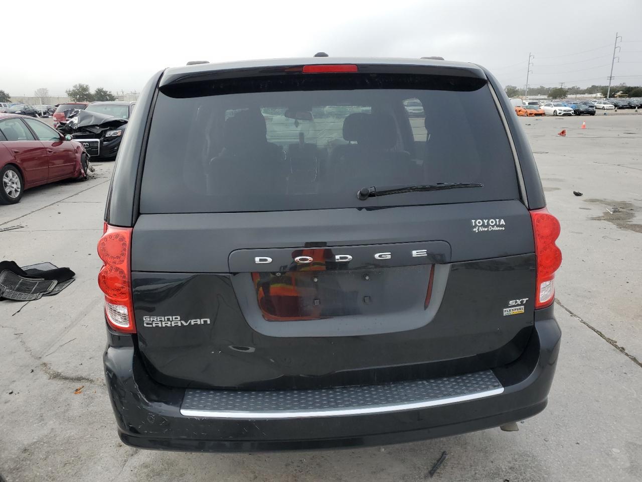 2019 Dodge Caravan - Image 6