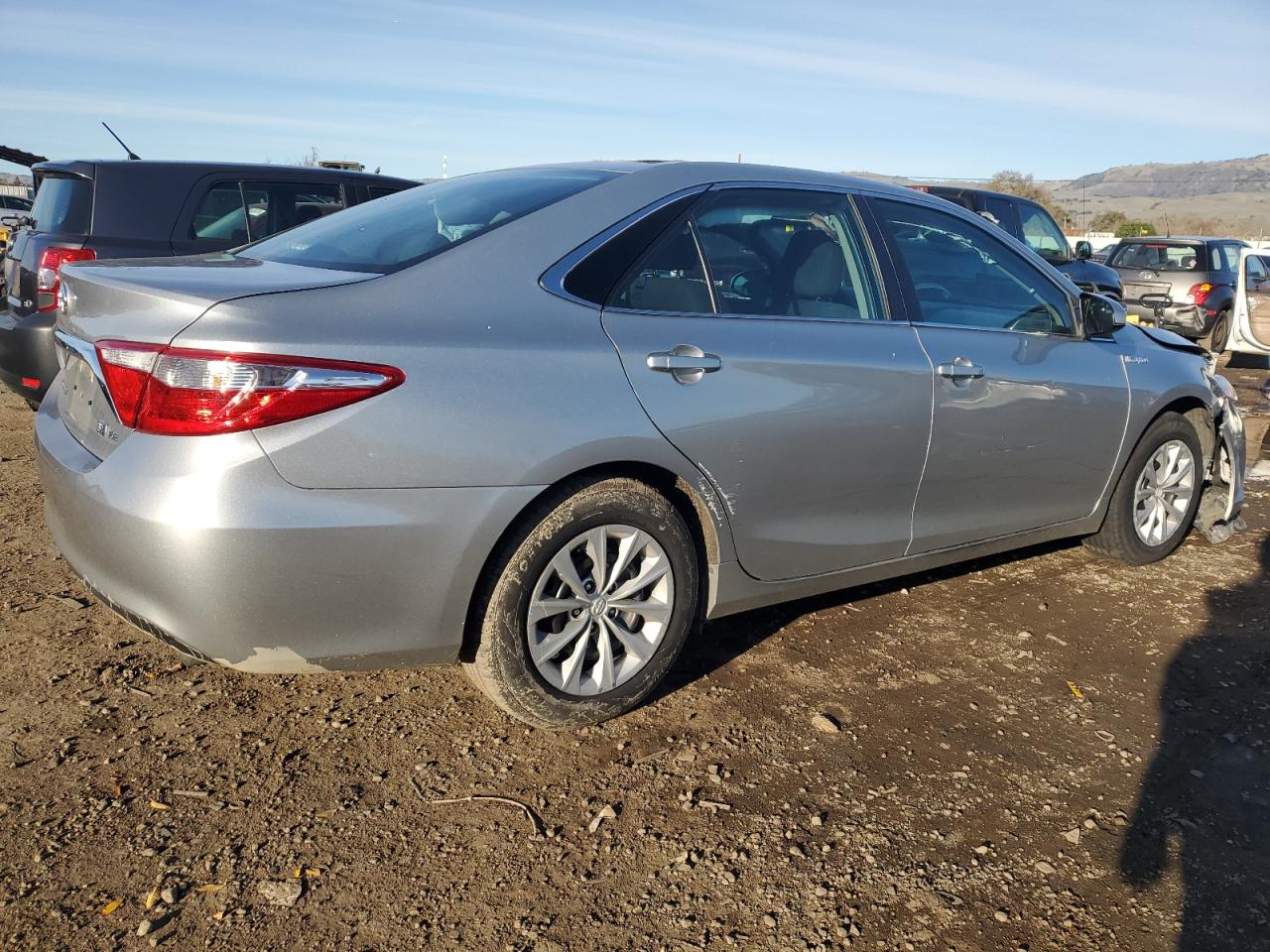 VIN 4T1BD1FK3GU178625 2016 TOYOTA CAMRY no.3