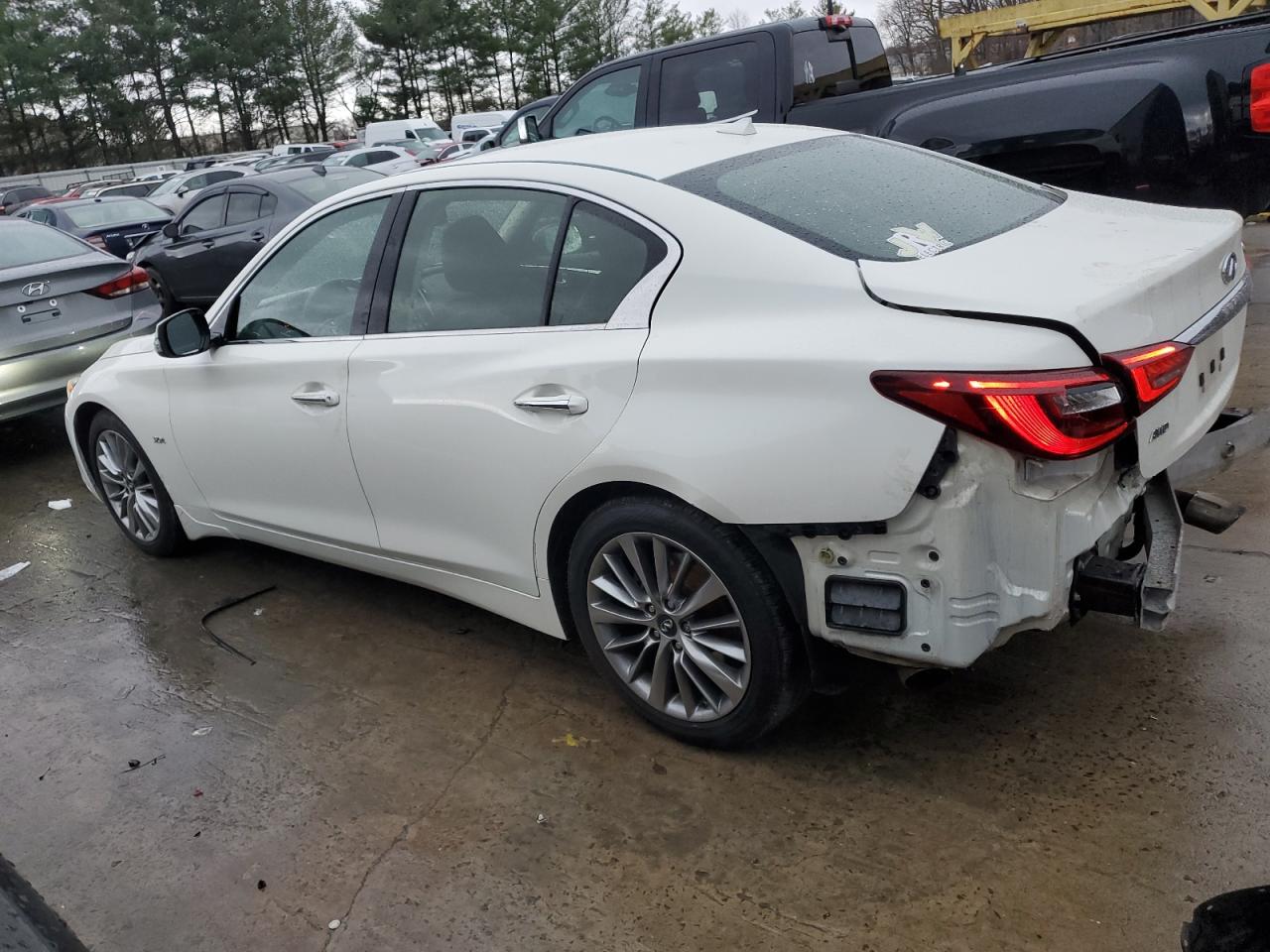 2018 Infiniti Q50 - Image 2
