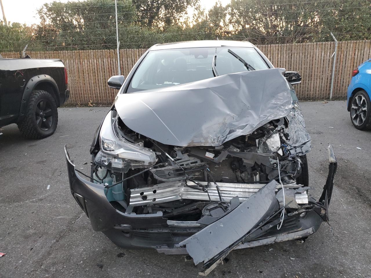 2022 Toyota Prius - Image 5