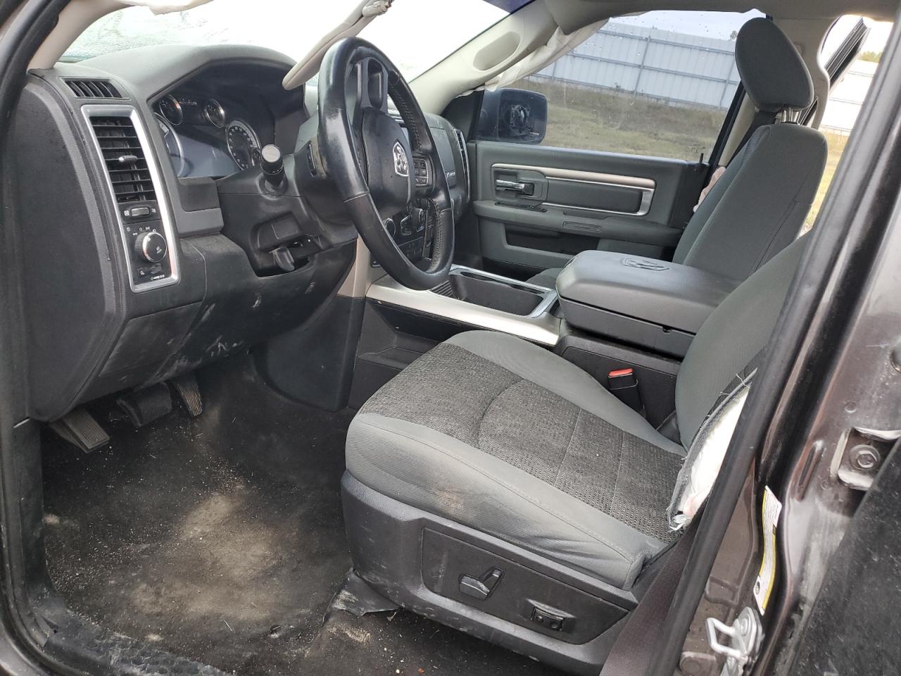 2017 RAM 1500 - Image 7