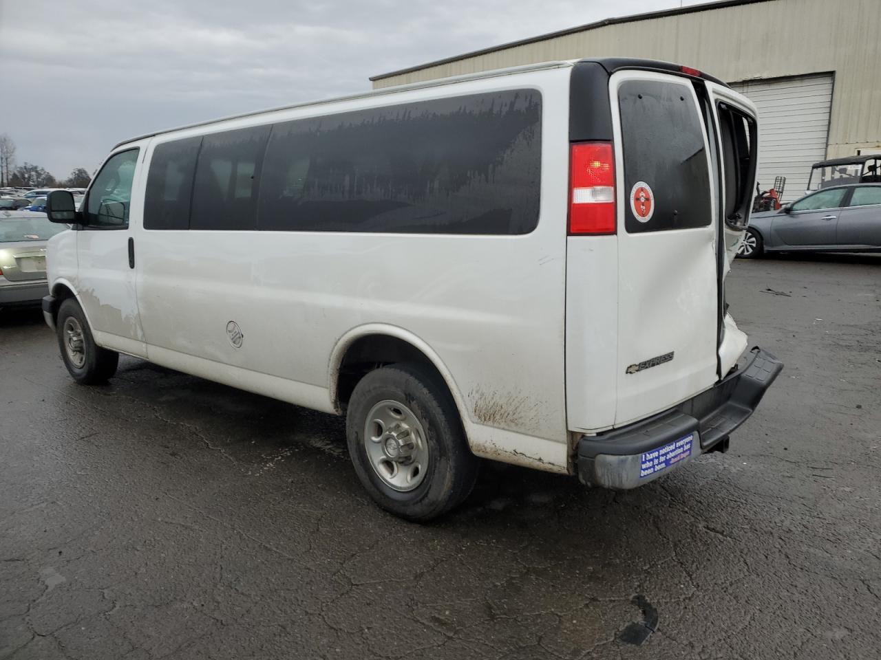 2018 Chevrolet Express - Image 2