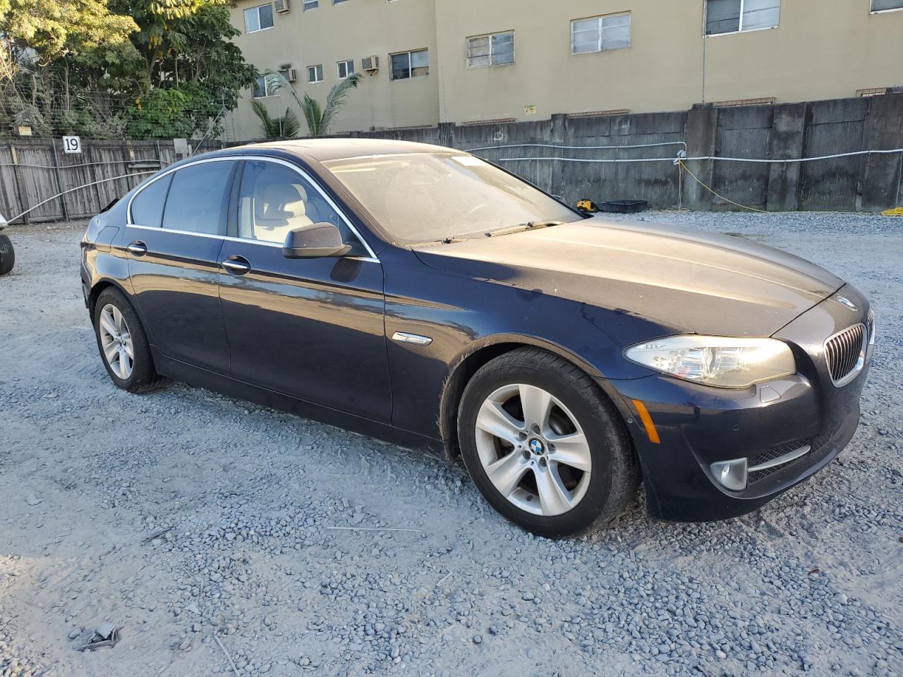 VIN WBAXG5C56DDY34042 2013 BMW 5 SERIES no.4