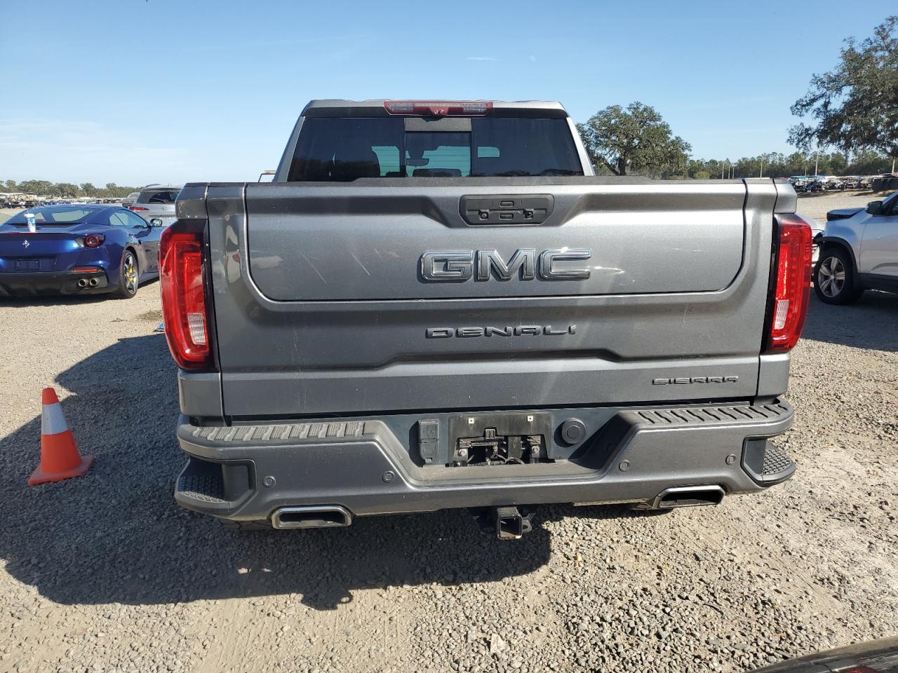2020 GMC Sierra - Image 6