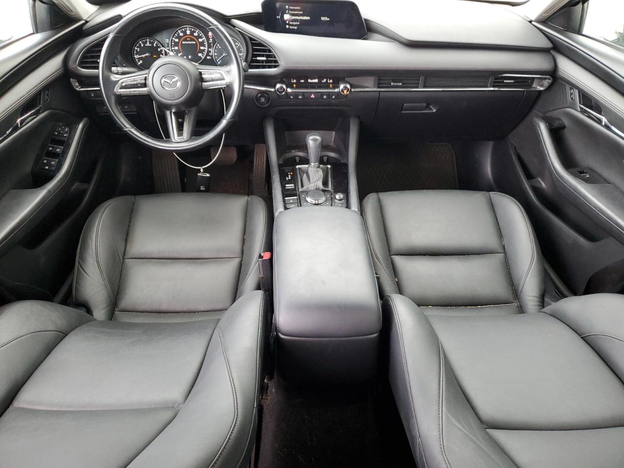 2022 Mazda 3 Preferred VIN: 3MZBPACLXNM318130 Lot: 84111884