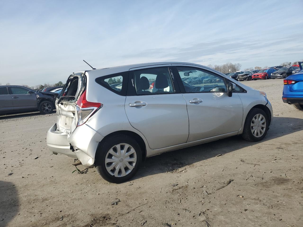 VIN 3N1CE2CP3FL426041 2015 NISSAN VERSA no.3