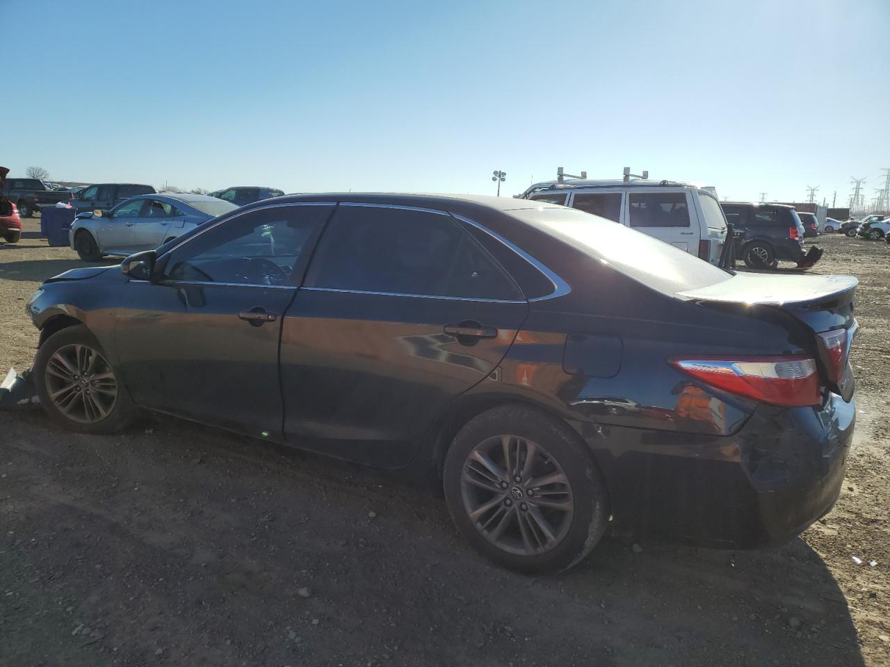 VIN 4T1BF1FK5HU666048 2017 TOYOTA CAMRY no.2