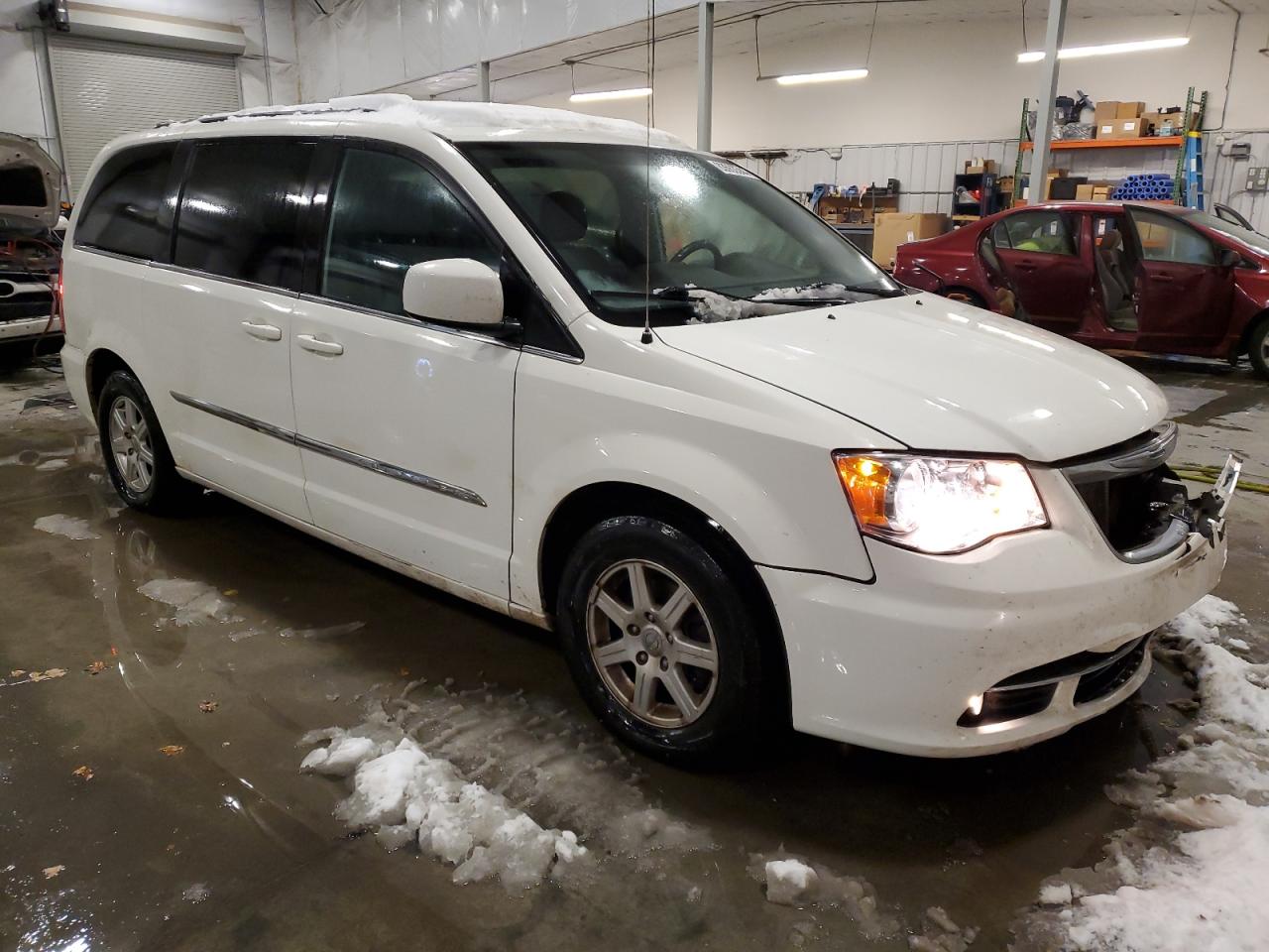 2013 Chrysler Town & Country - Image 4